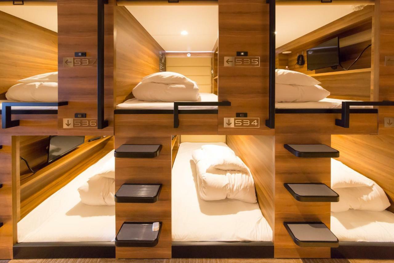 Sauna & Capsule Amza Ōsaka Exterior foto