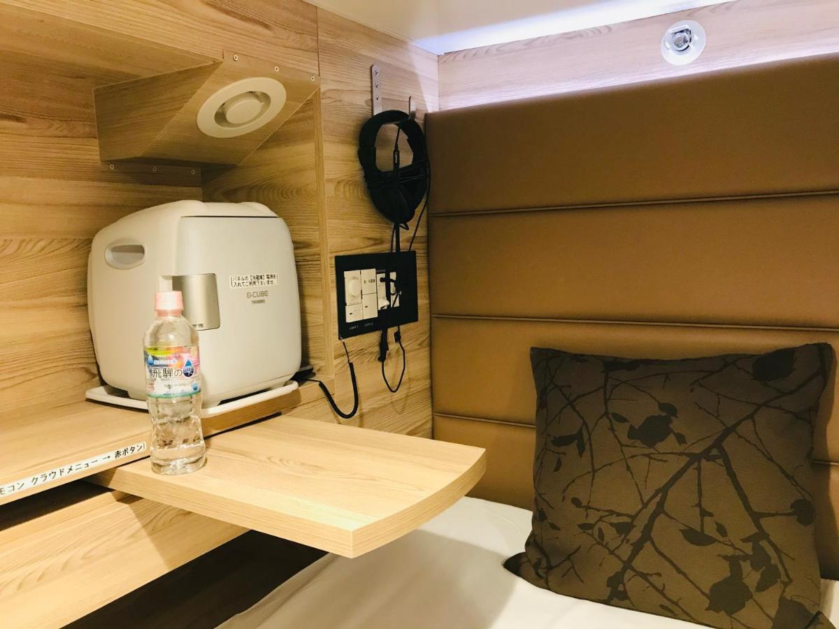 Sauna & Capsule Amza Ōsaka Exterior foto